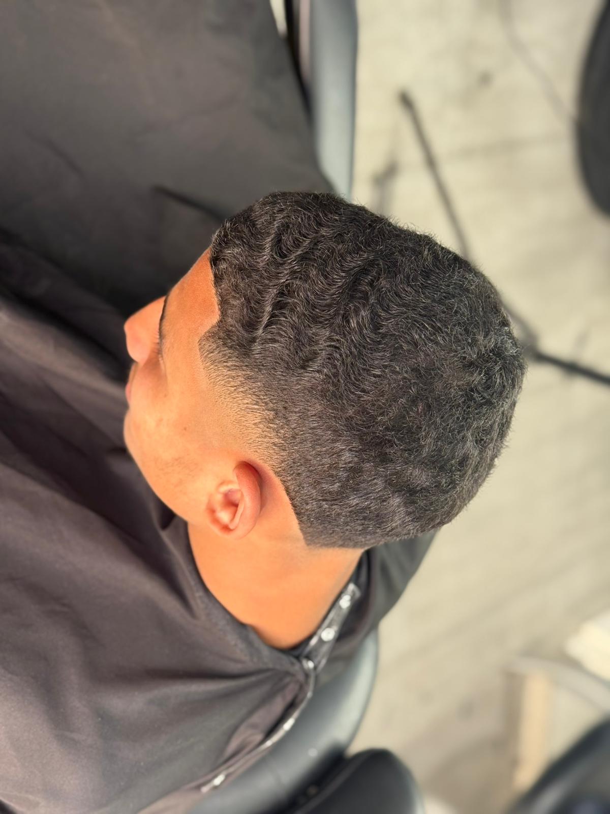 תספורת ועיצוב שיער מתוך גלריית Aviel Barbershop, תמונה 4 מתוך 23
